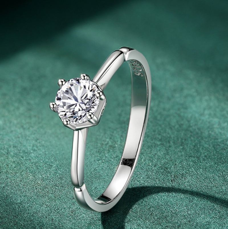 Load image into Gallery viewer, S925 Silver Classic Micro-inlaid Diamond Ring
